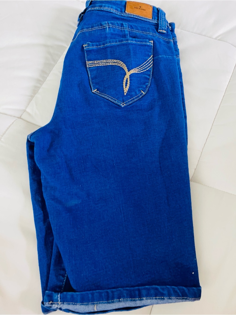 Waist-Defined High-Rise Women's Jeans in Vibrant Blue